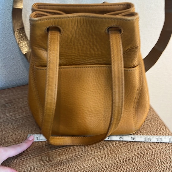 Vintage COACH Leather Shoulder Bag - Picture 14 of 15